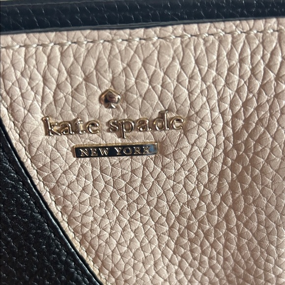Kate Spade Black and Cream Tote - Picture 2 of 11